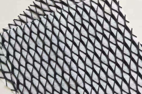 使用三維復(fù)合土工排水網(wǎng)提升路基排水效率與穩(wěn)定性  第1張
